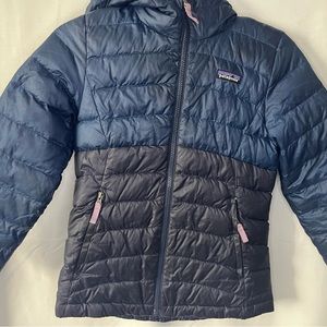 Patagonia girls down sweater hoodie size 10 Medium